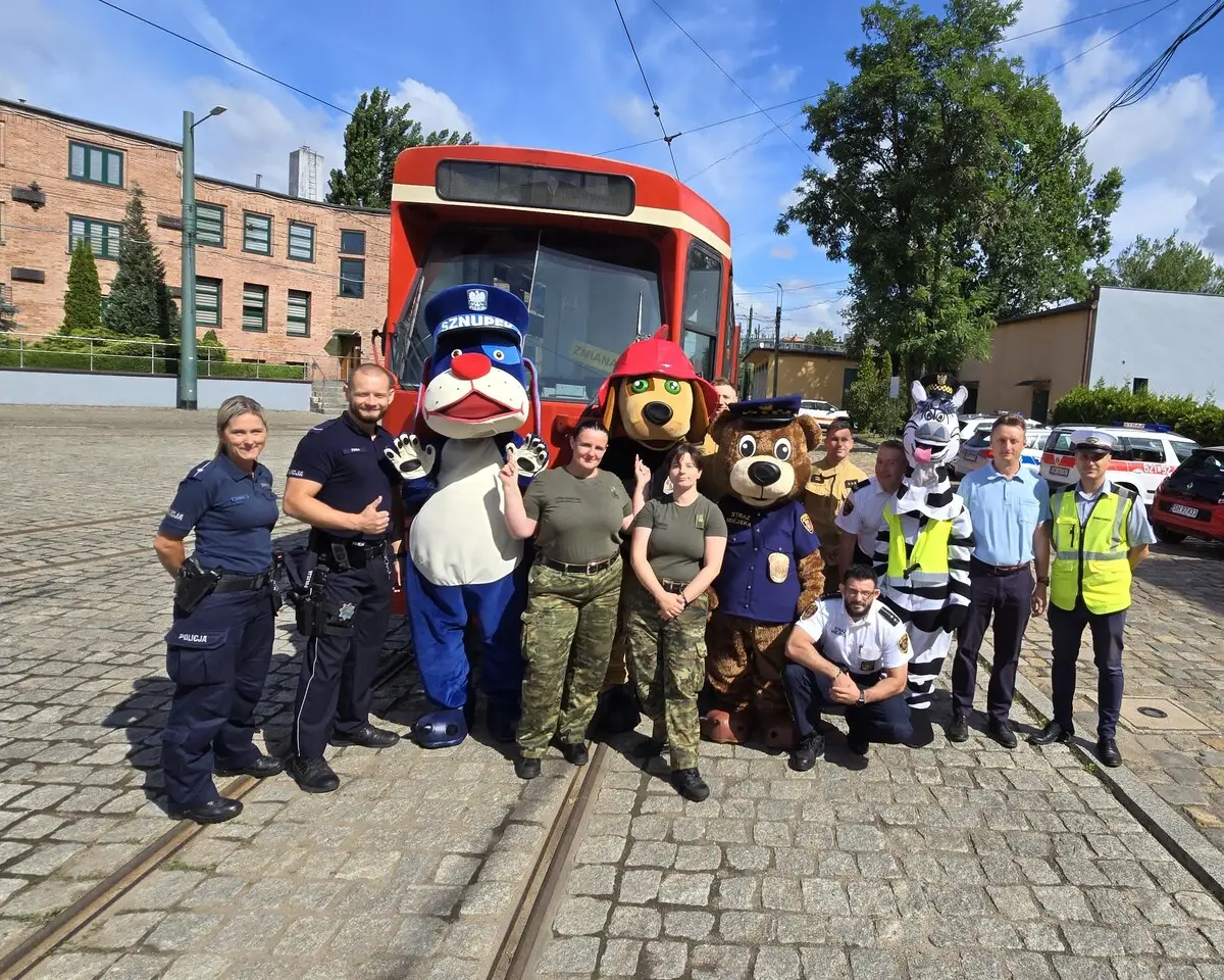 Rozpoczęcie akcji „Bezpieczne Wakacje” na tramwaju Ślōnskŏ Bana
