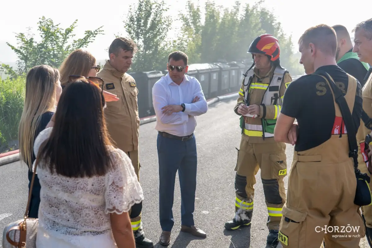 Sztab kryzysowy obraduje po pożarze w firmie na ul. Kluczborskiej